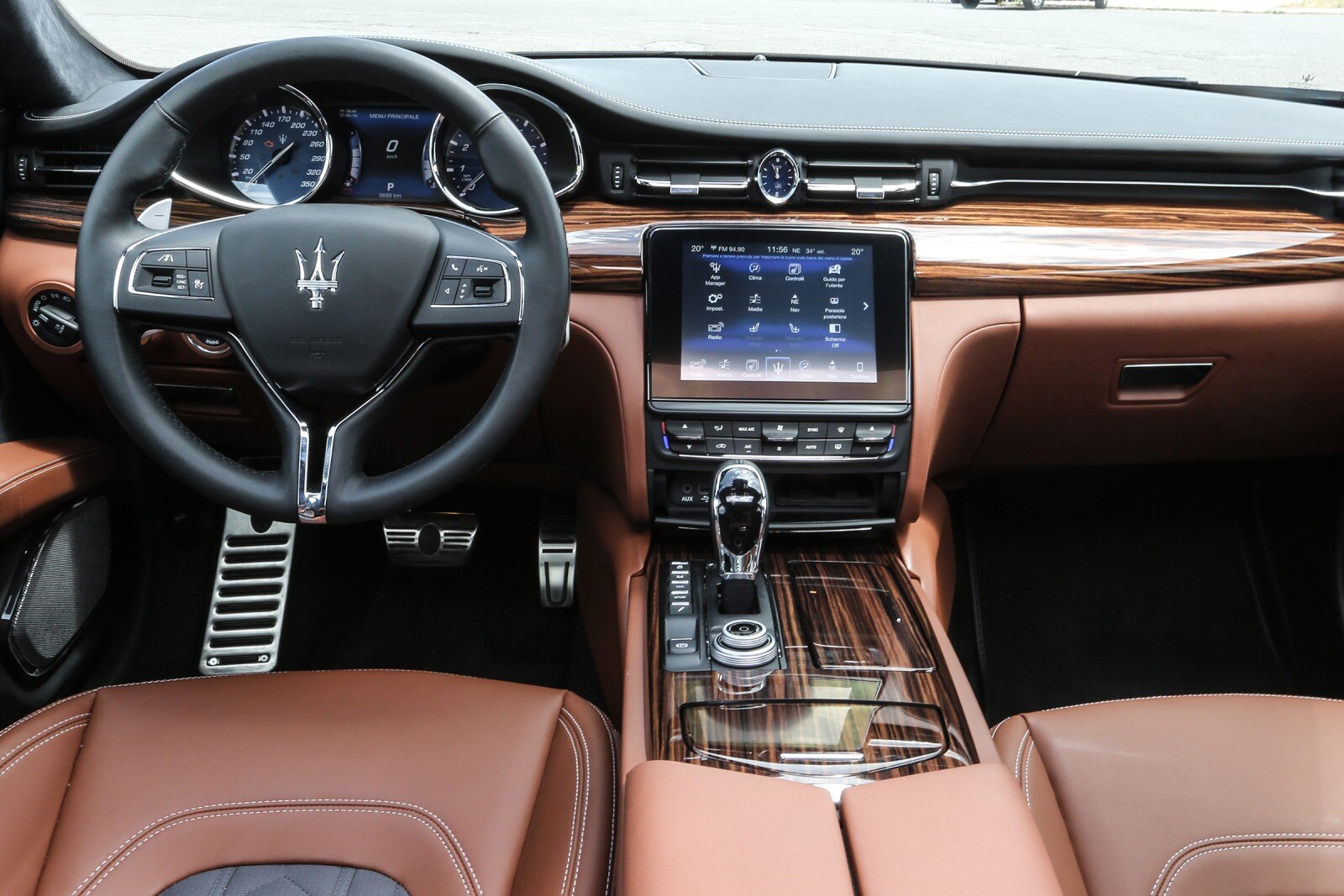2017 Maserati Quattroporte interior D