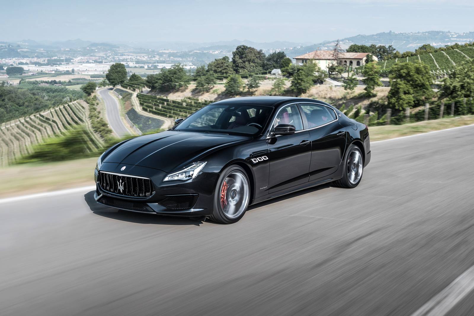 2018 Maserati Quattroporte GTS GranSport Sedan Exterior Shown