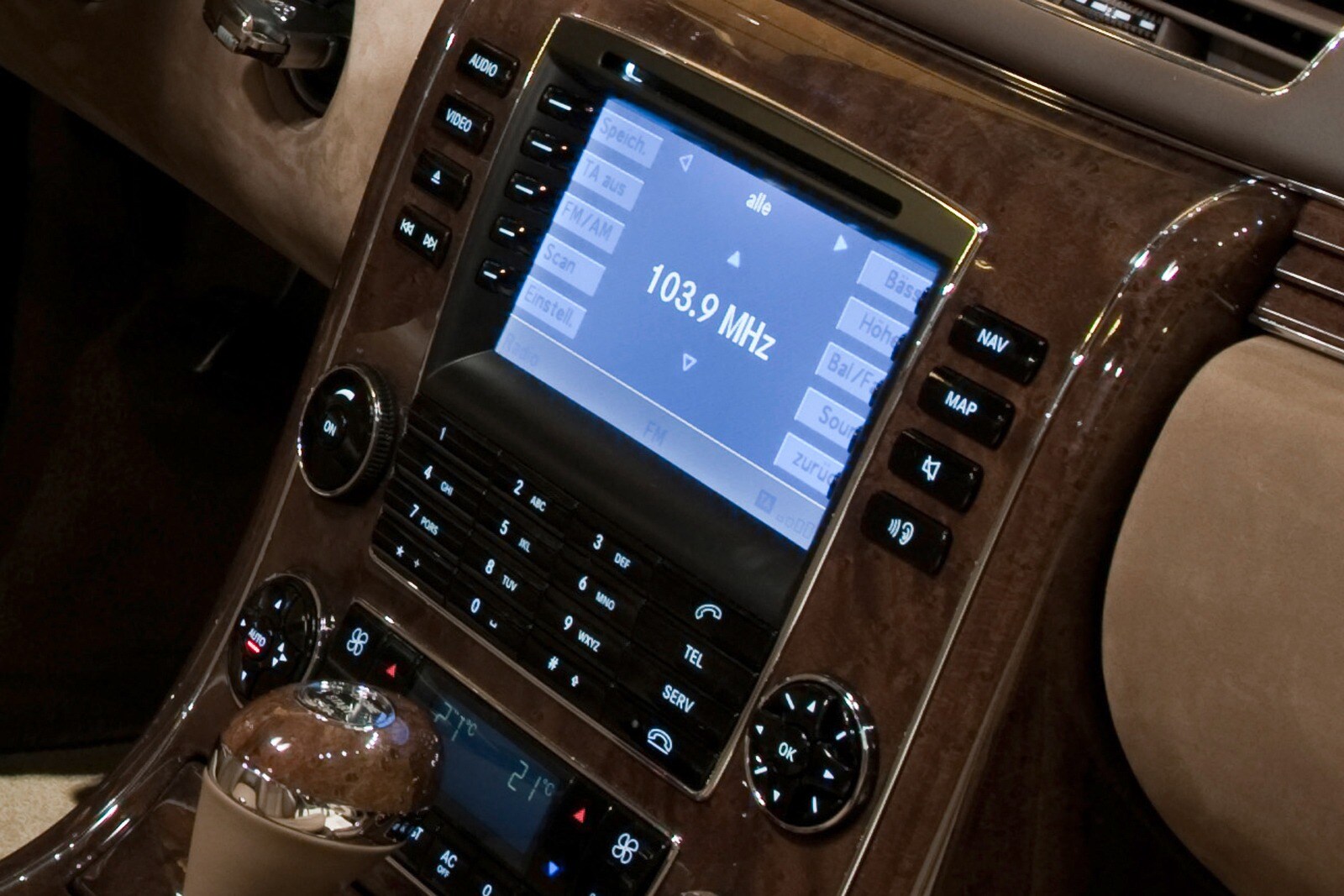 2010 Maybach 62 interior CC