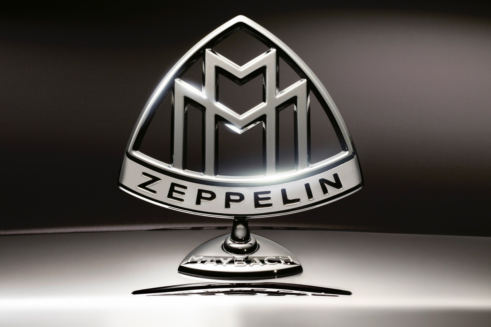 2010 Maybach 62 — OEM photo 3