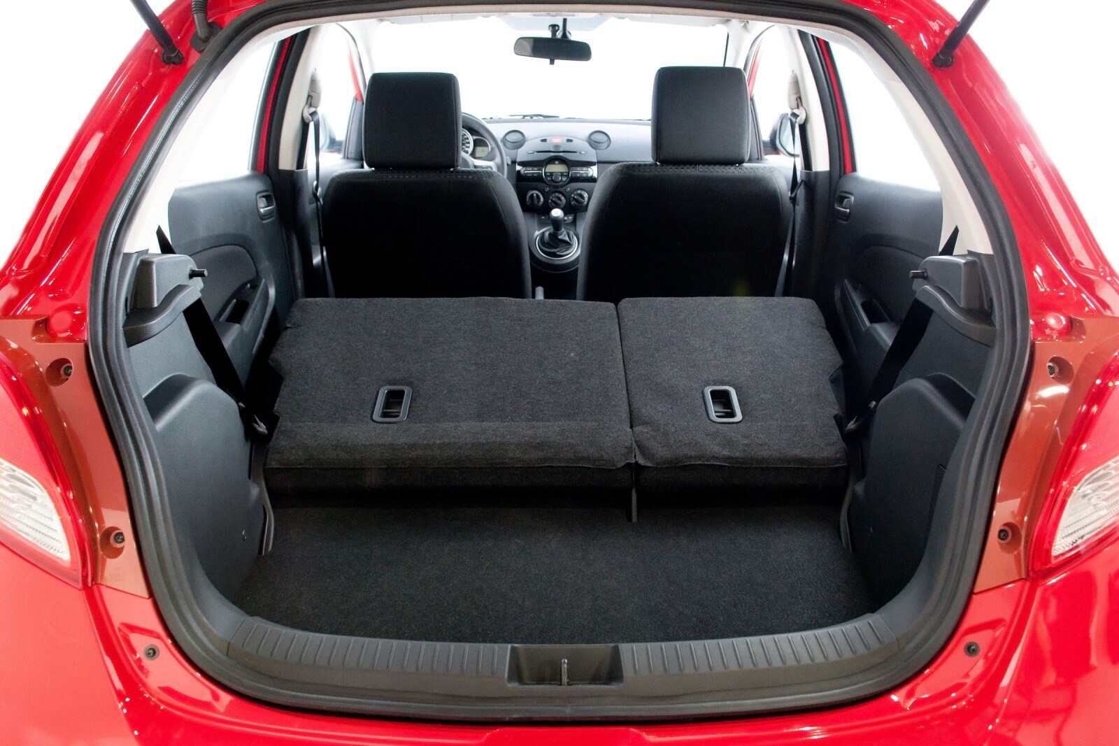 2012 Mazda 2 interior CARGO