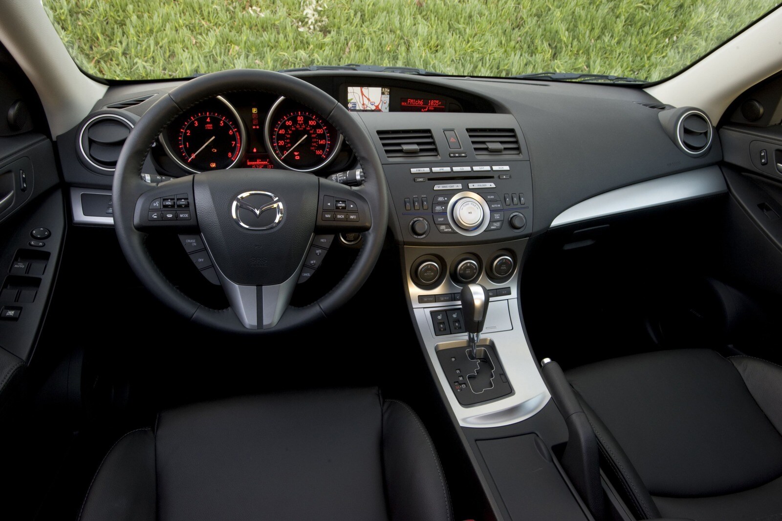 2010 Mazda 3 interior D