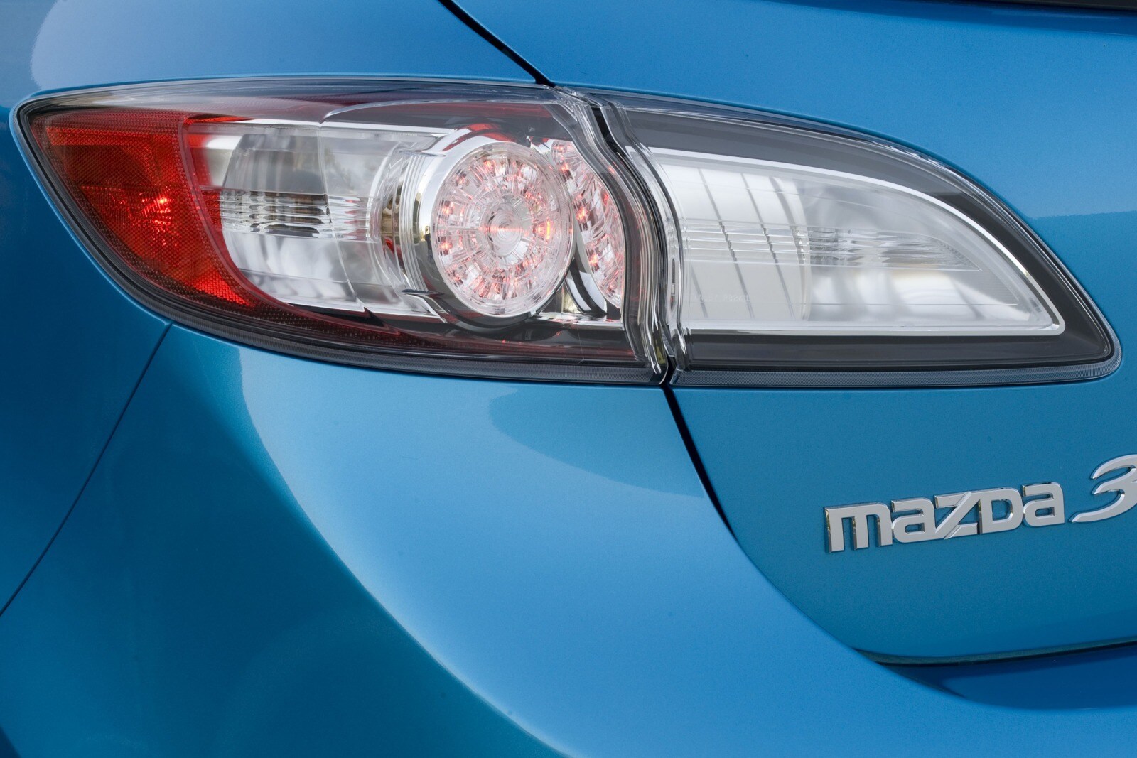 2010 Mazda 3 exterior EDETAIL