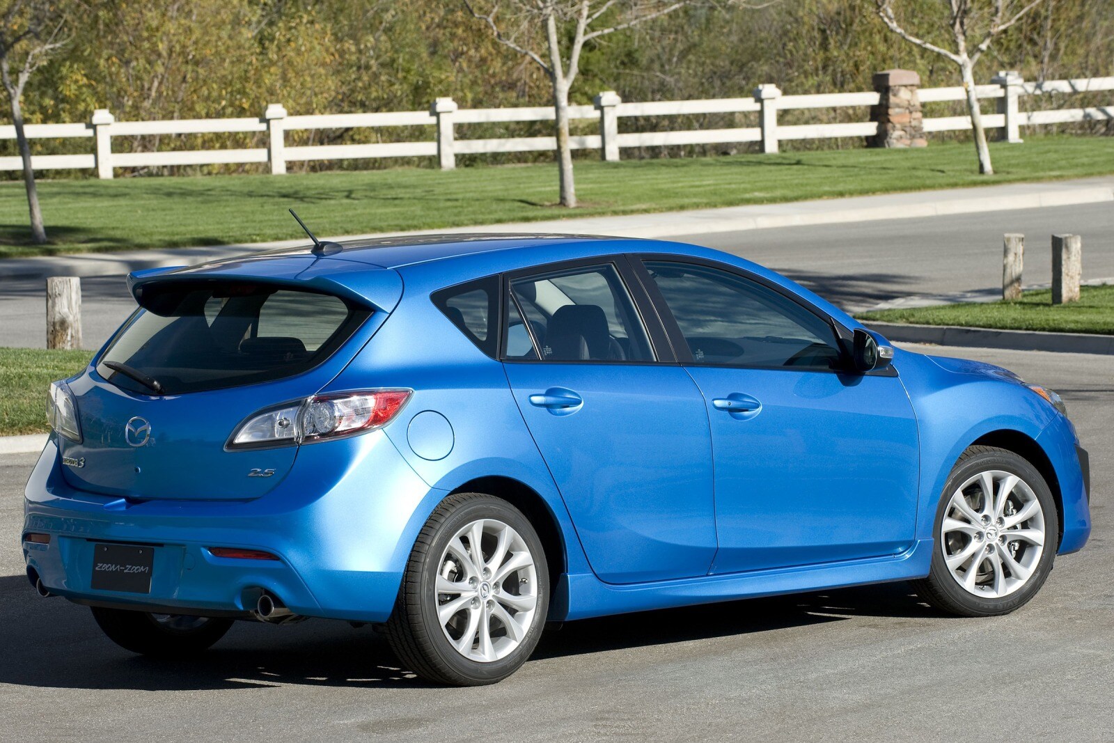 2010 Mazda 3 exterior F
