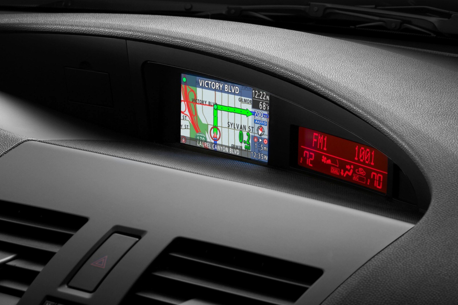 2011 Mazda 3 interior CC