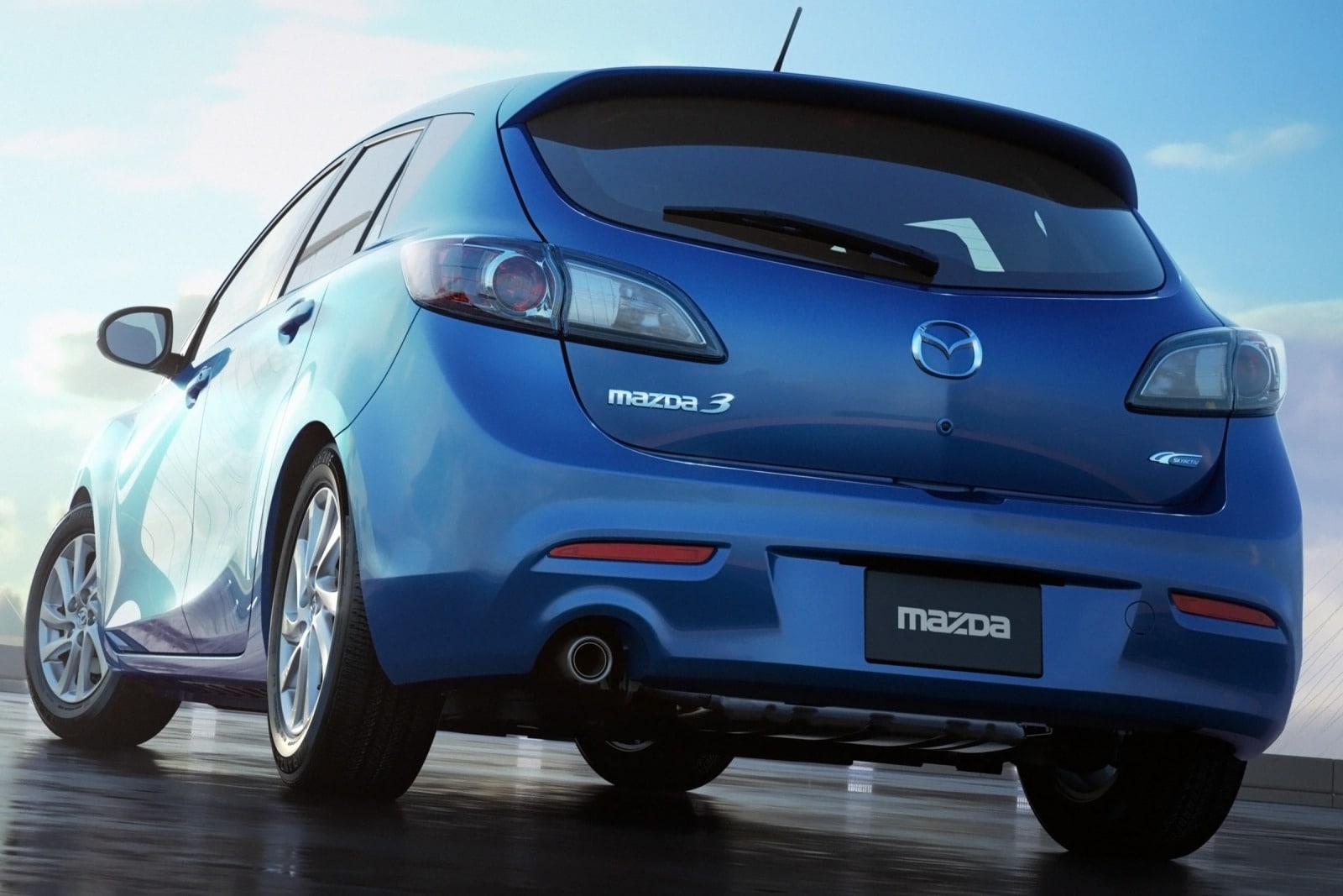 2013 Mazda 3 i Touring 4dr Hatchback Exterior Shown