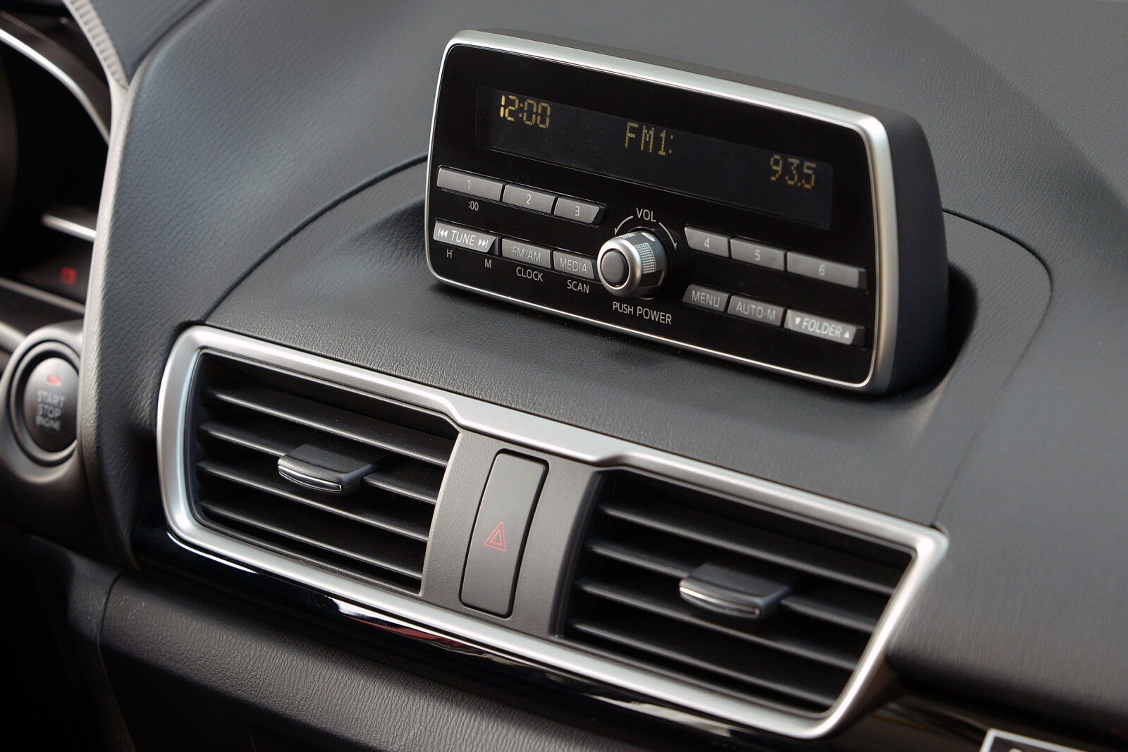 2014 Mazda 3 interior CC