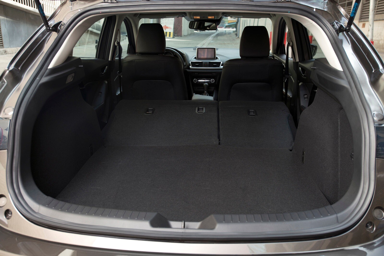 2014 Mazda 3 interior CARGO