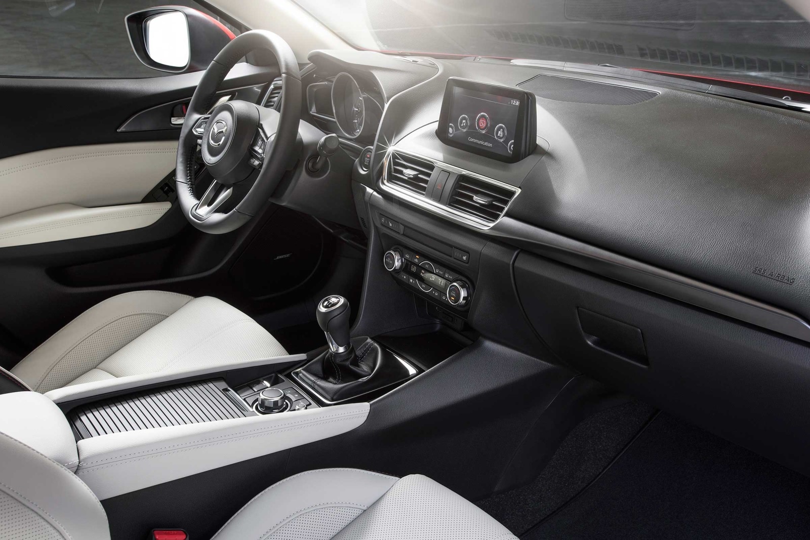 2018 Mazda 3 interior I