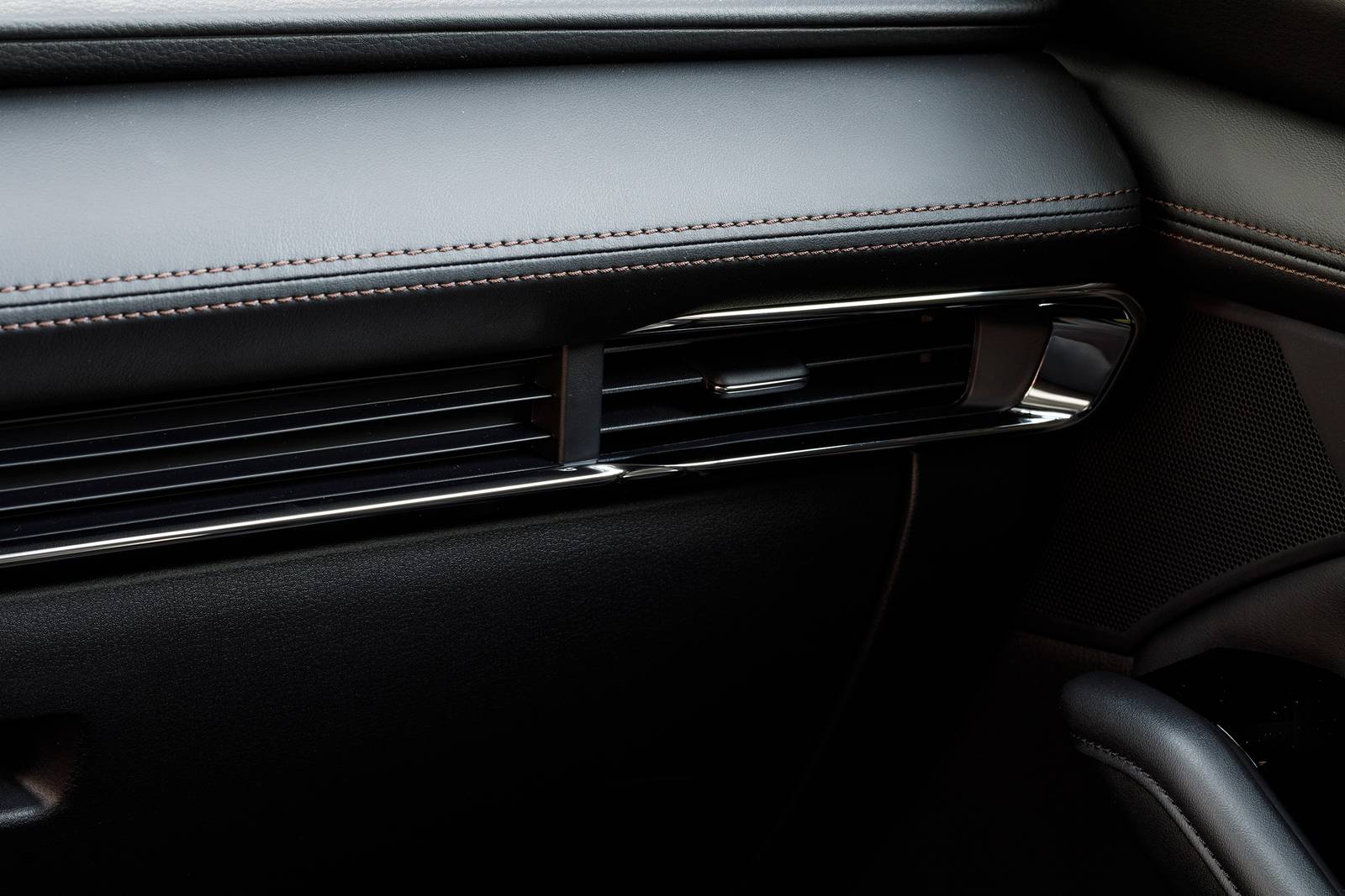 2019 Mazda 3 interior DETAIL