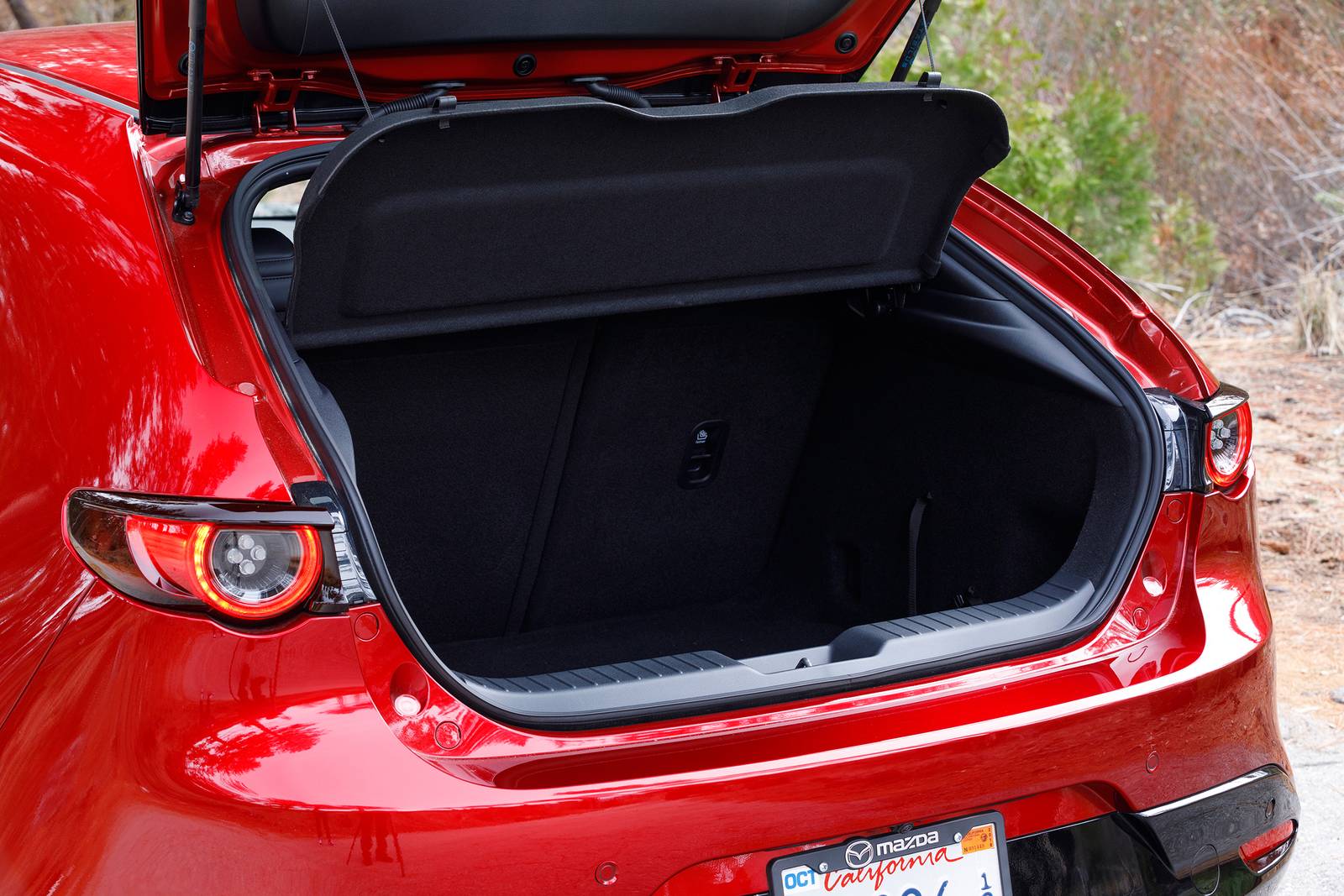 2023 Mazda 3 interior CARGO