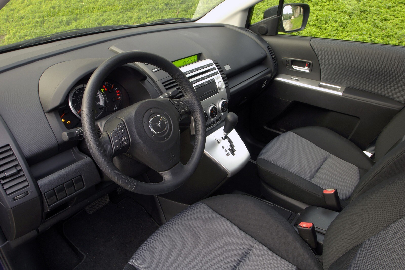 2009 Mazda 5 interior I