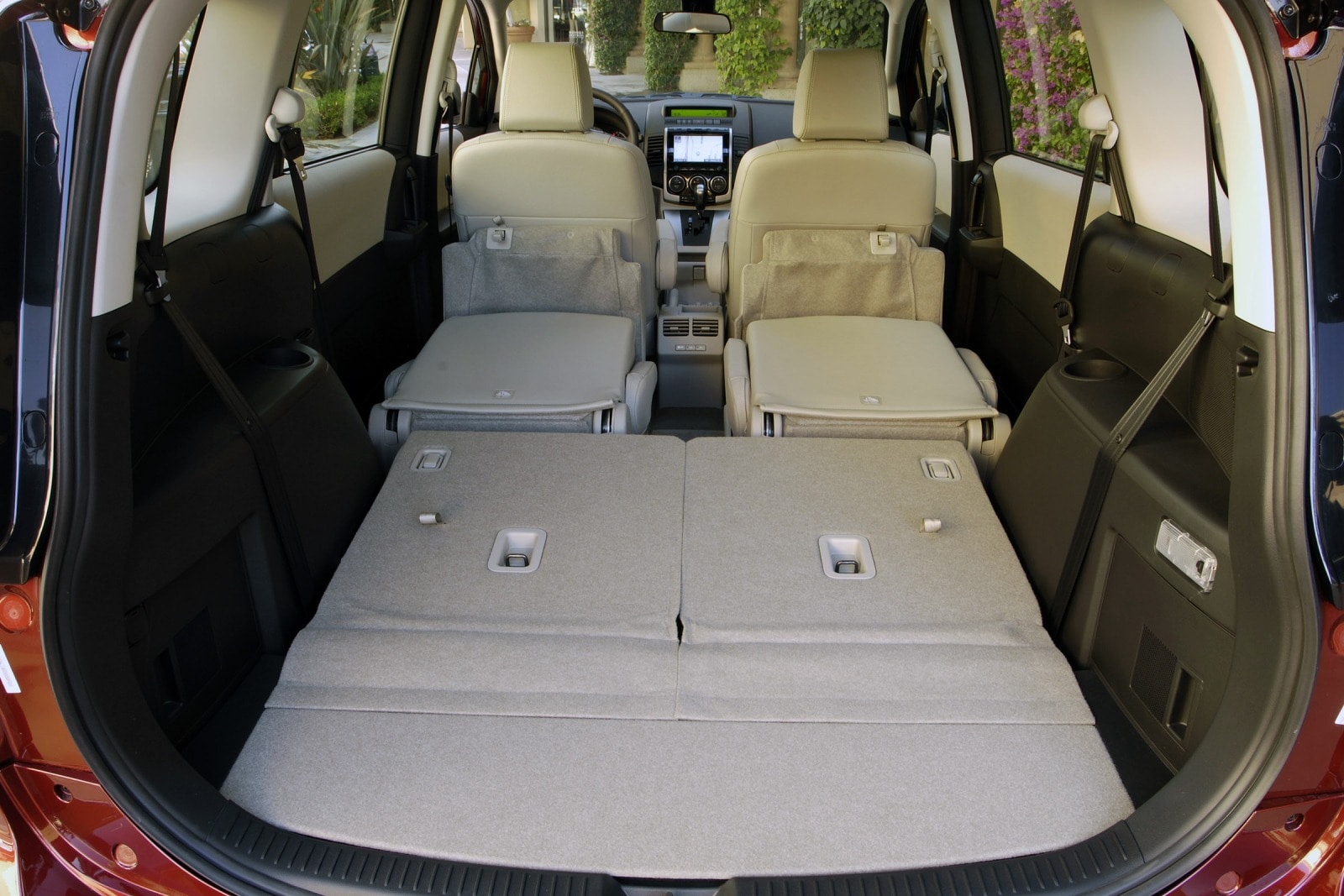 2010 Mazda 5 interior CARGO