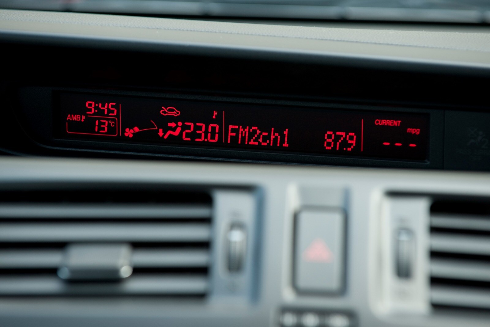 2012 Mazda 5 interior CC