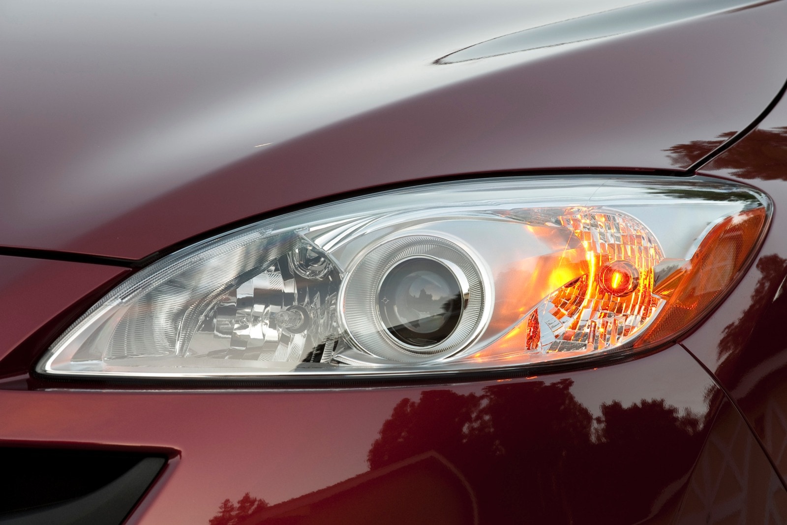 2012 Mazda 5 exterior EDETAIL