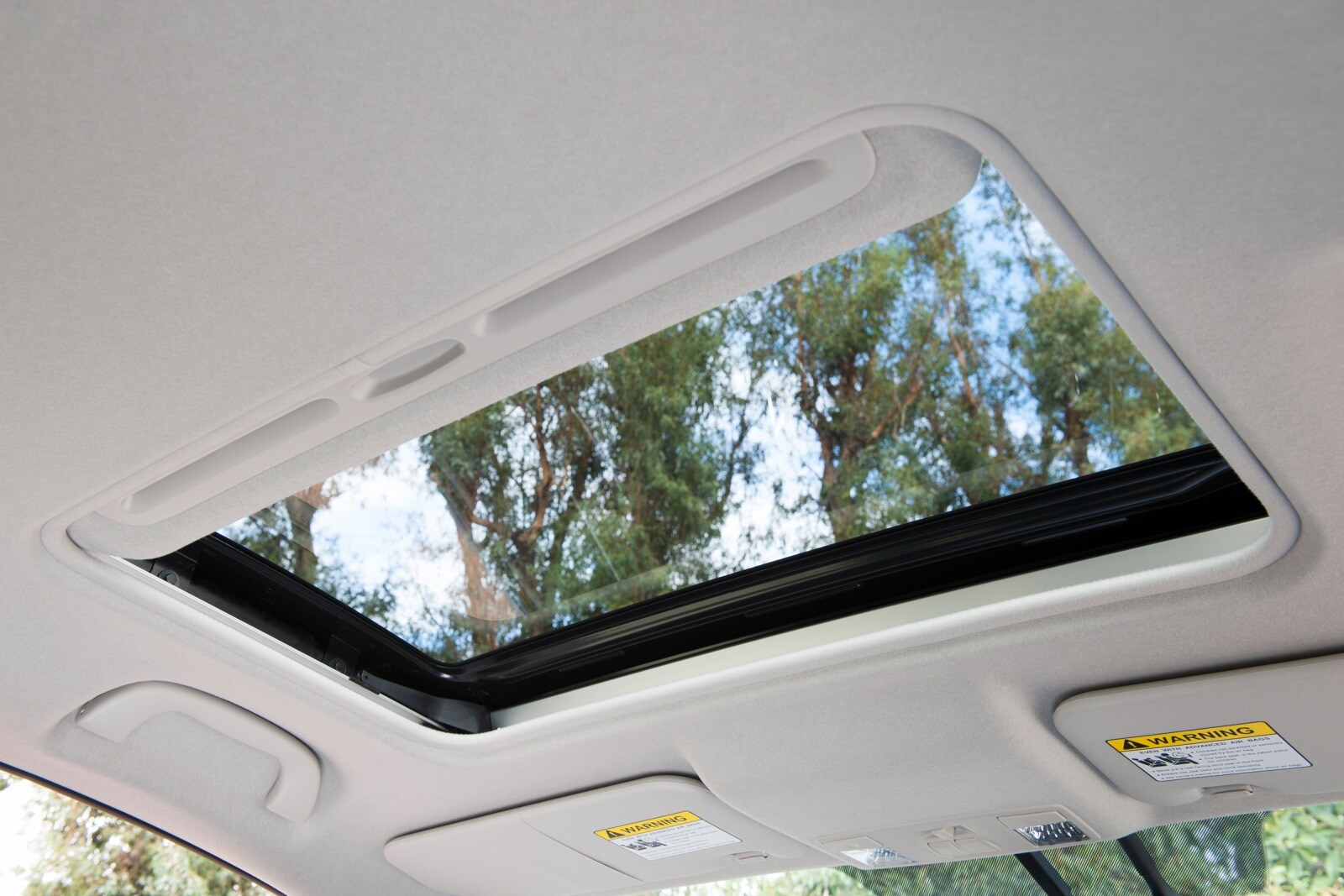 2015 Mazda 5 interior DETAIL