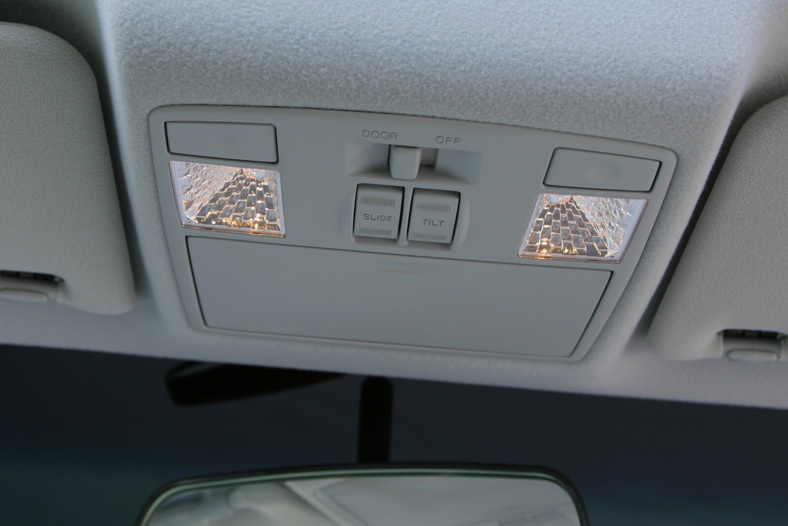 2005 Mazda 6 interior DETAIL