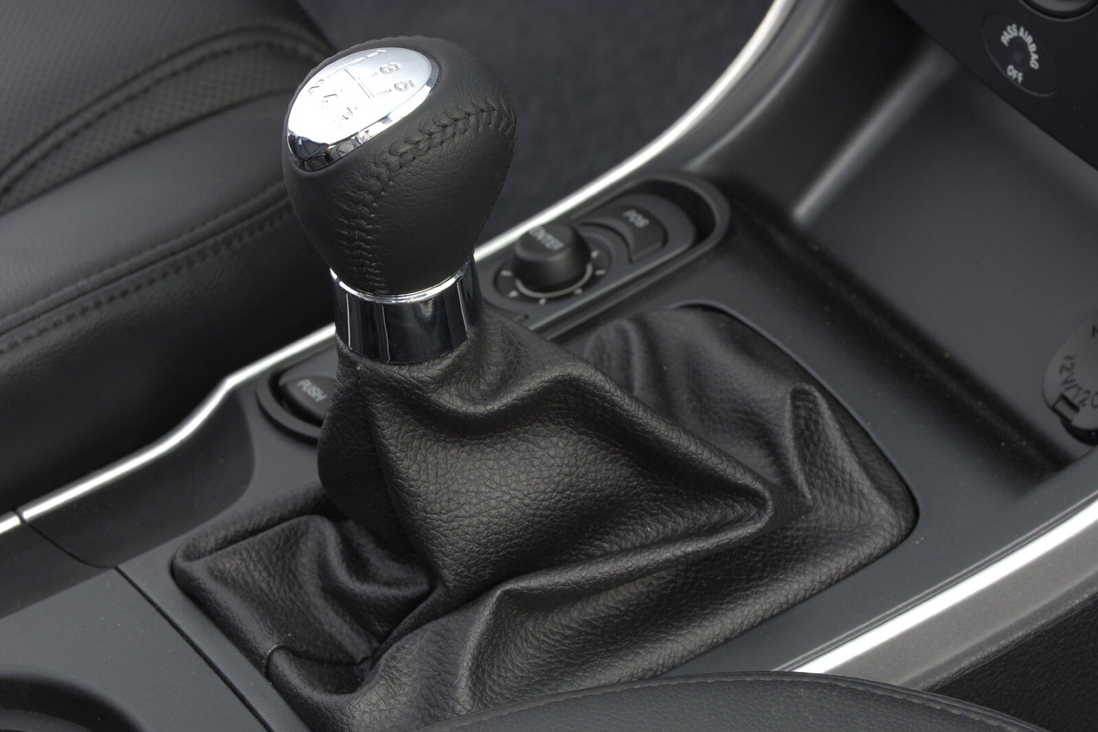 2008 Mazda 6 interior SHF