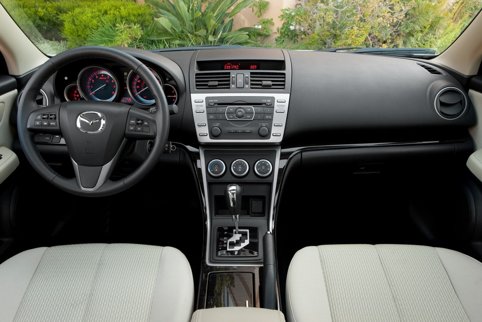 2013 Mazda 6 interior D