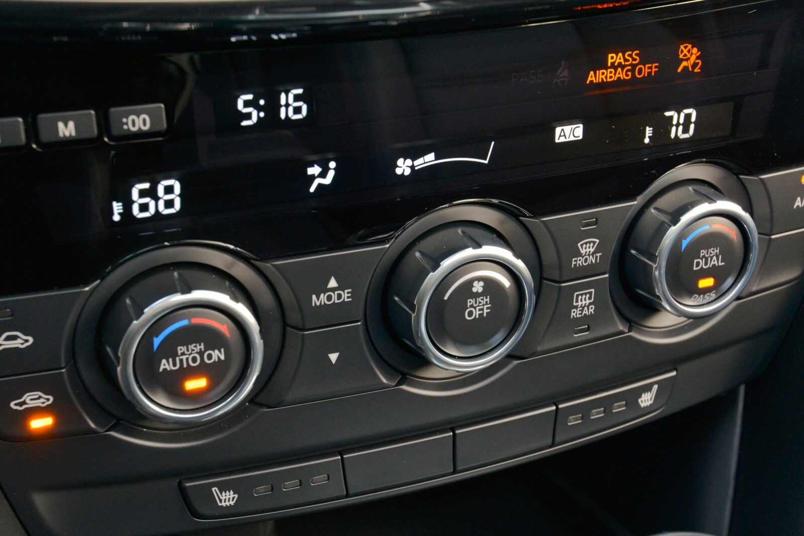 2015 Mazda 6 interior CC