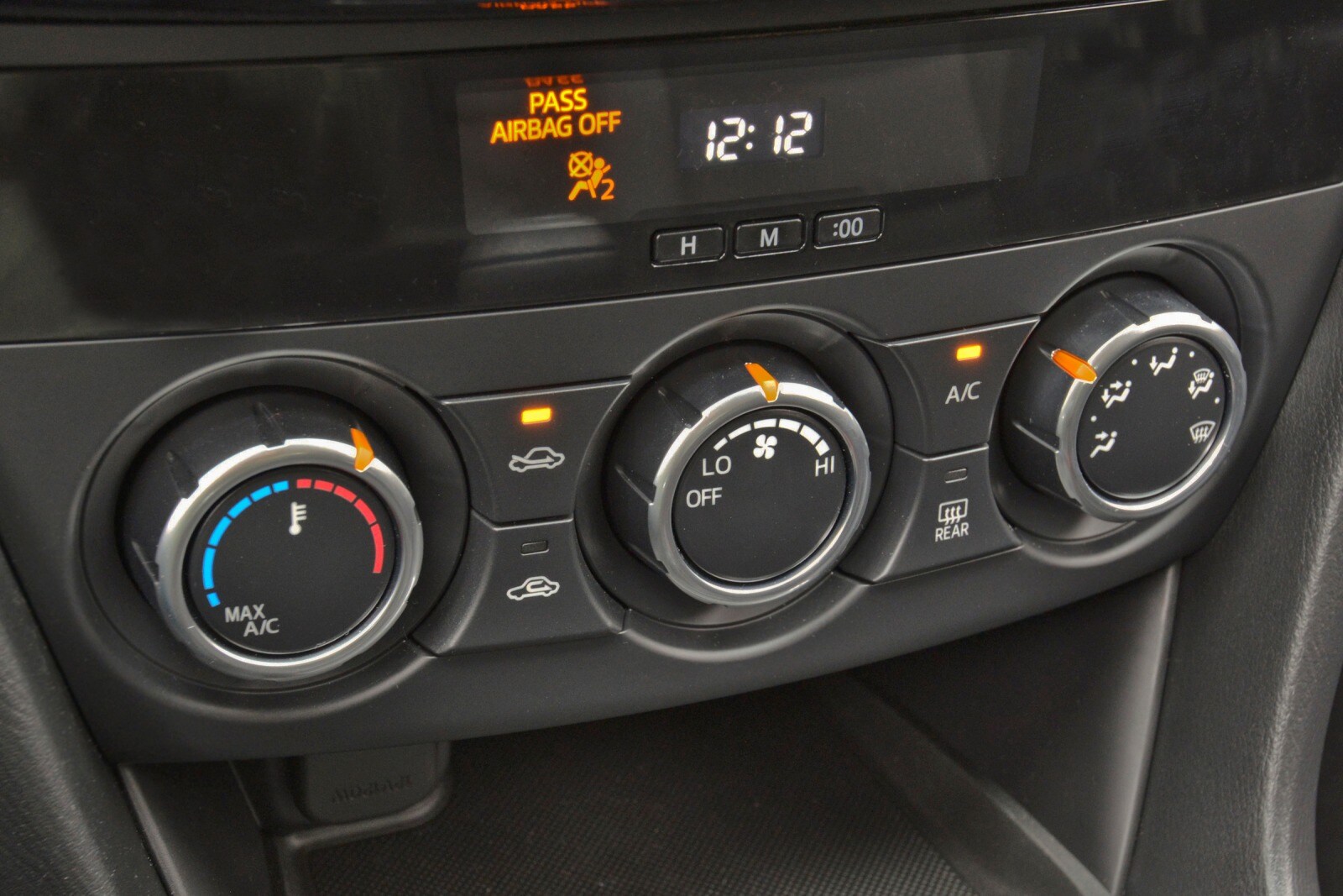 2015 Mazda 6 interior CC