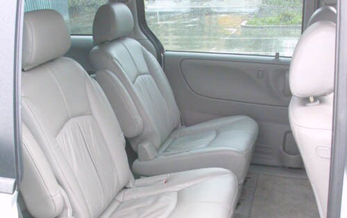 2001 Mazda MPV interior RI