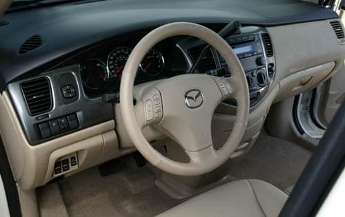 2004 Mazda MPV interior D