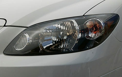 2005 Mazda MPV interior DETAIL