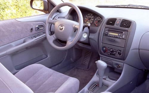 2000 Mazda Protege interior I