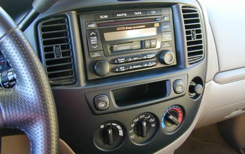 2001 Mazda Tribute interior CC
