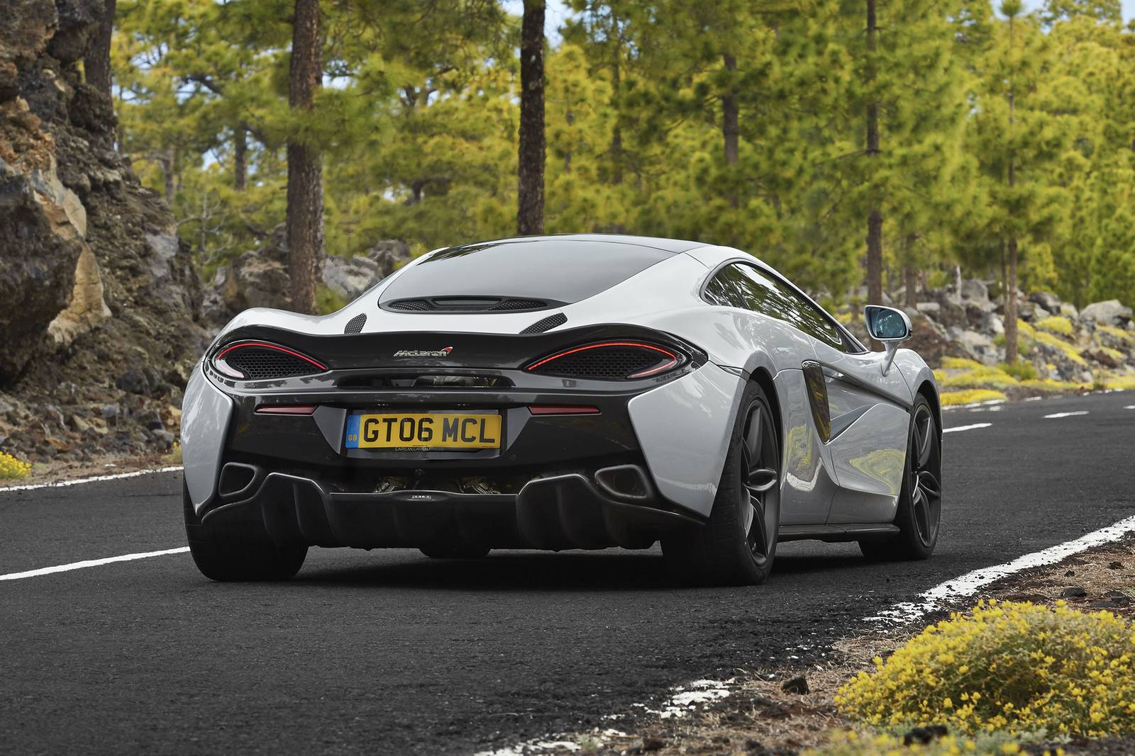 2018 McLaren 570GT exterior F