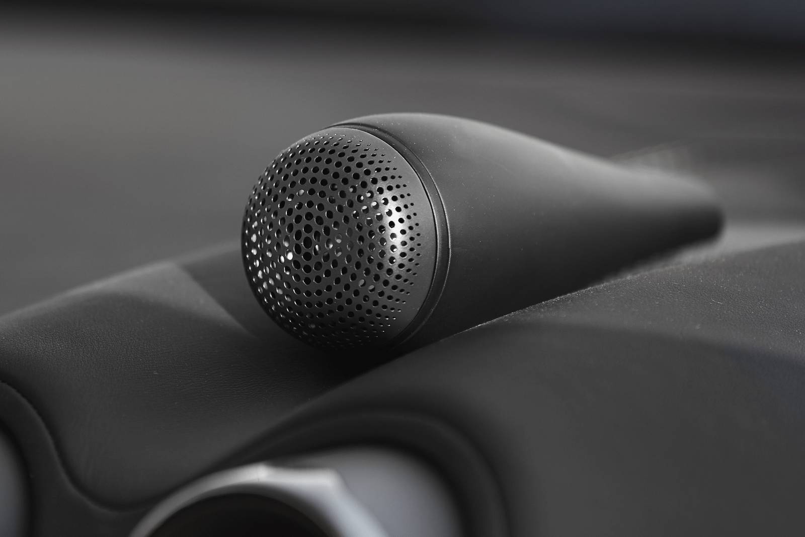 2017 McLaren 570S interior DETAIL