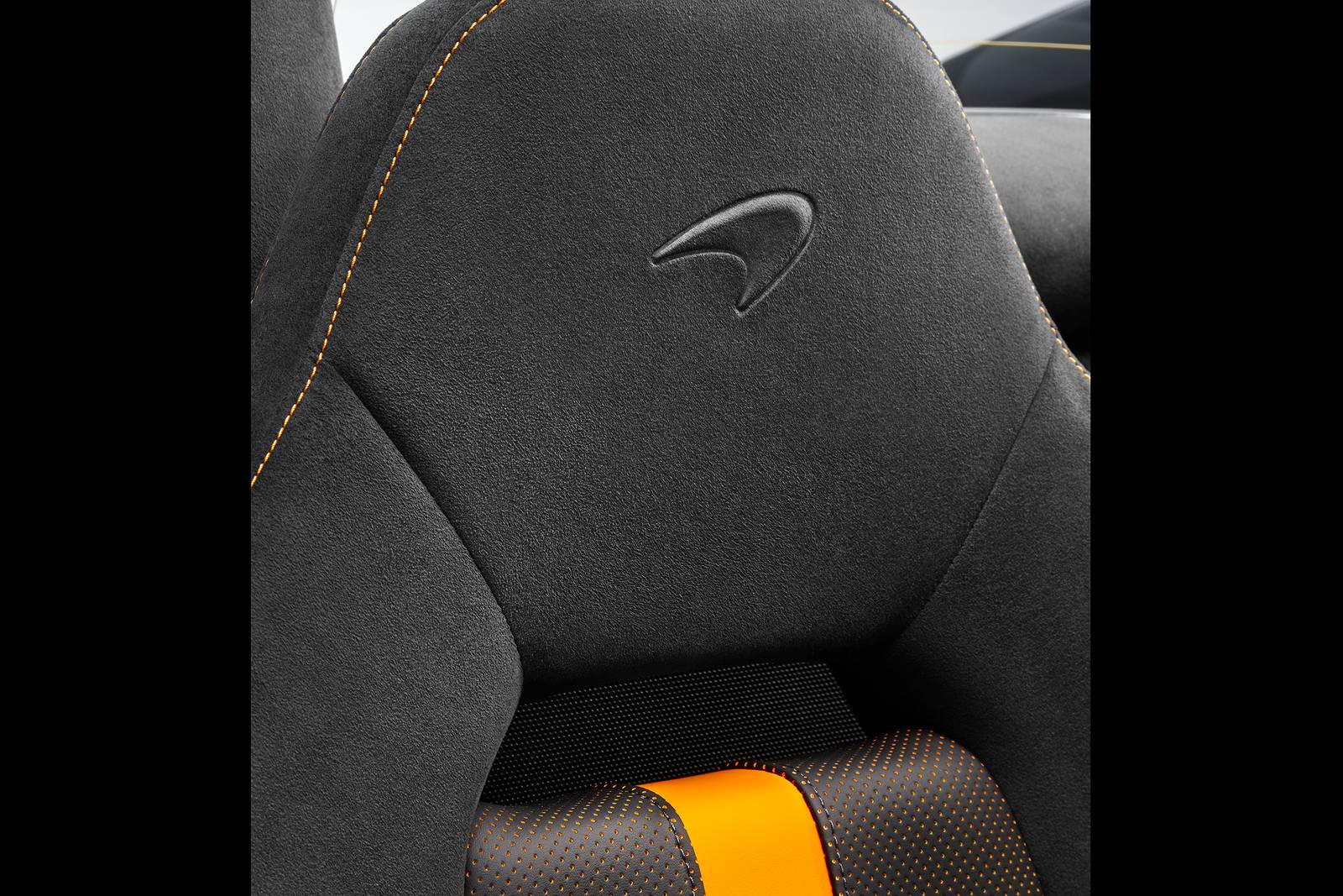 2018 McLaren 570S Spider interior DETAIL