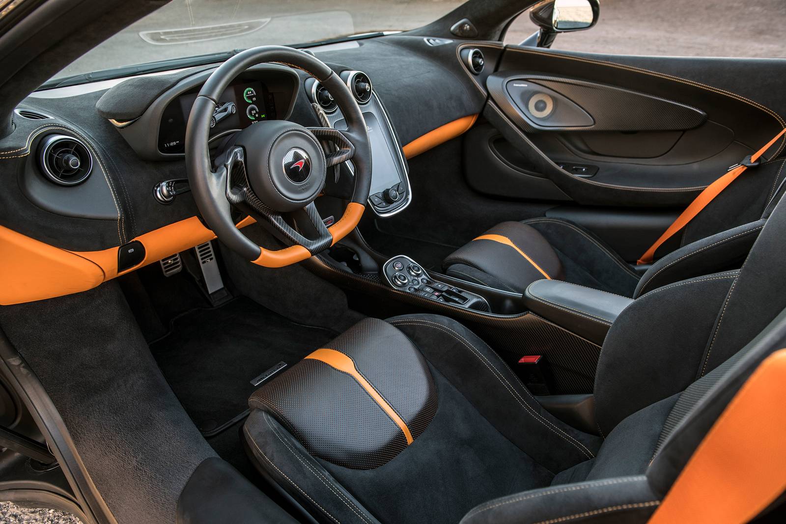 2019 Mclaren 570s interior SWD