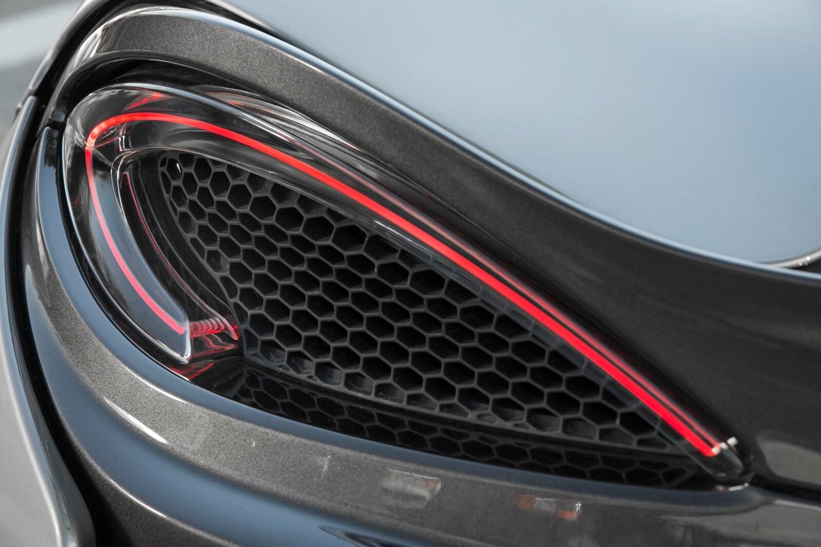 2016 McLaren 570S exterior EDETAIL