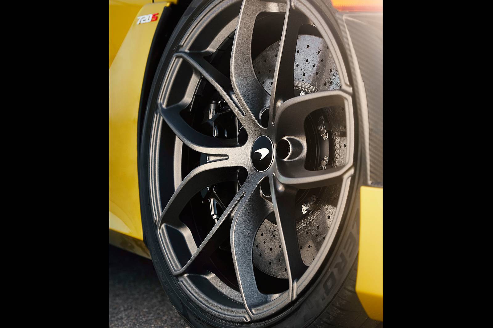 2021 McLaren 720S front safety EDETAIL