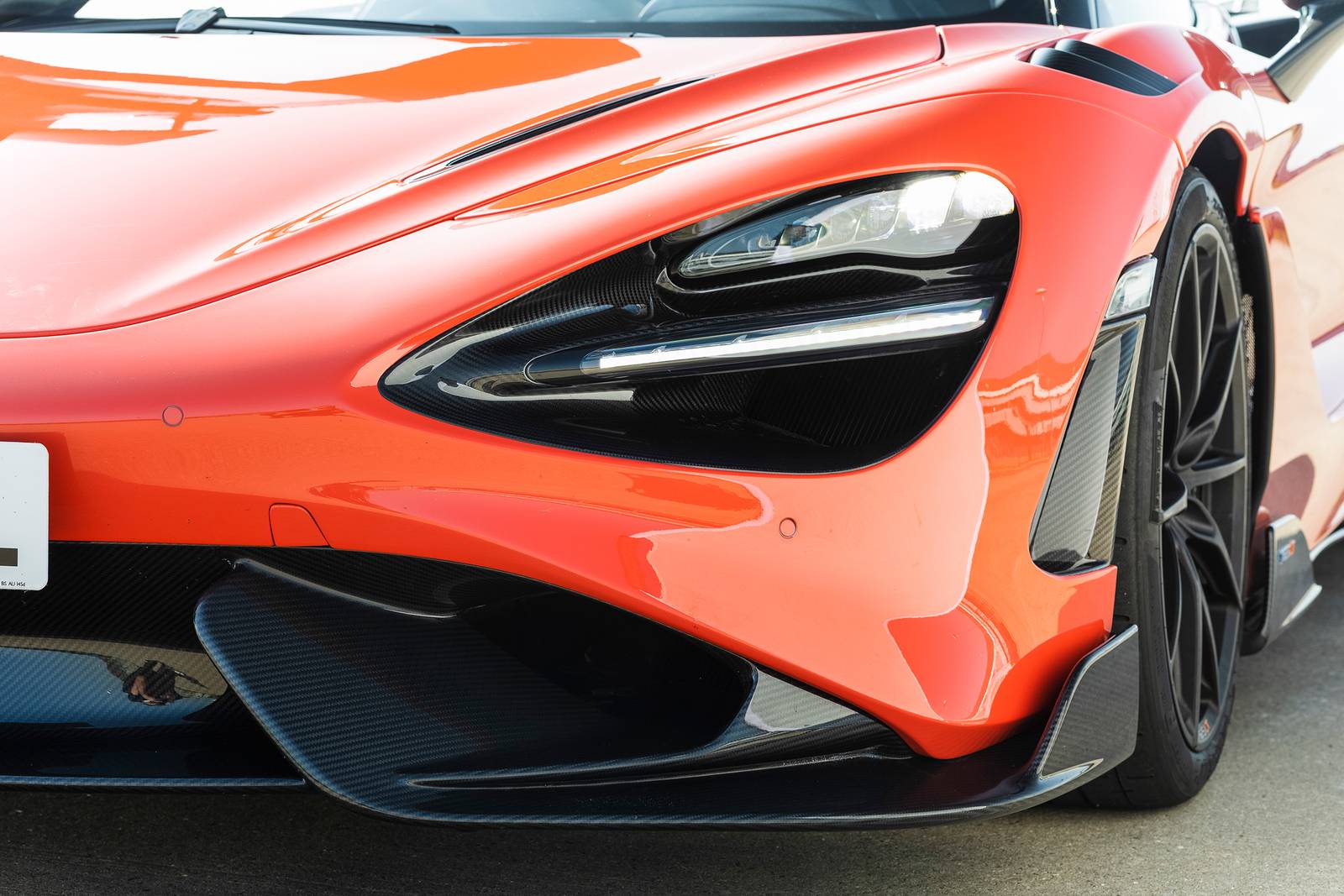 2021 McLaren 765LT exterior EDETAIL