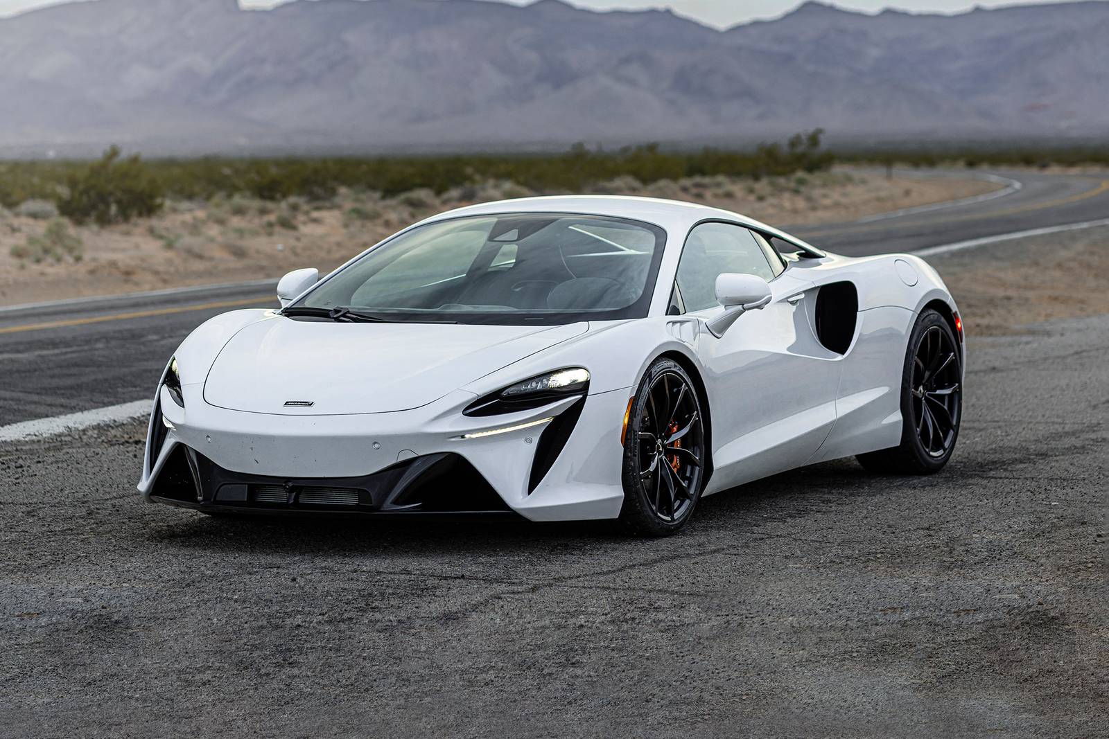 McLaren Artura Coupe Exterior Exterior