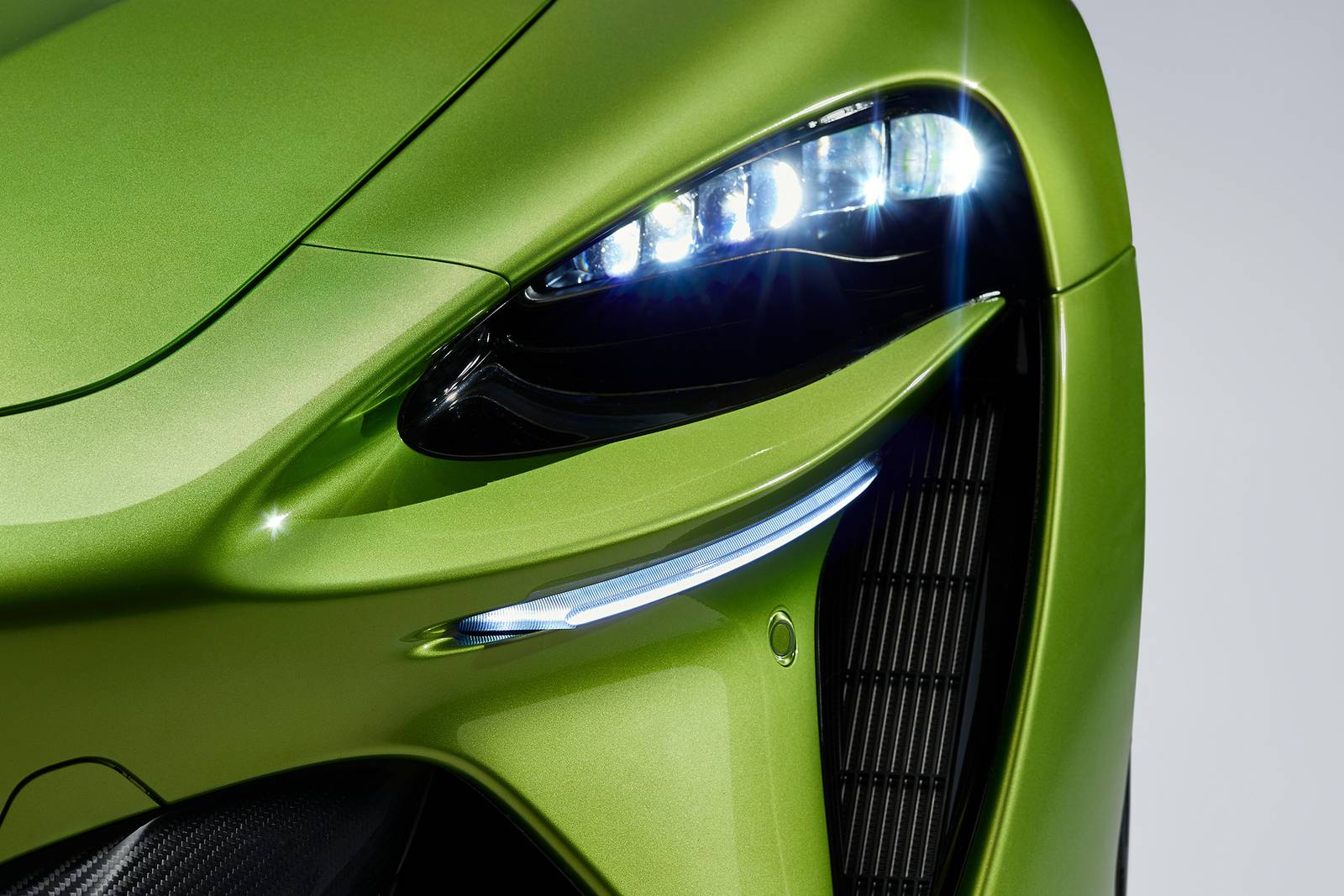 2024 McLaren Artura exterior EDETAIL