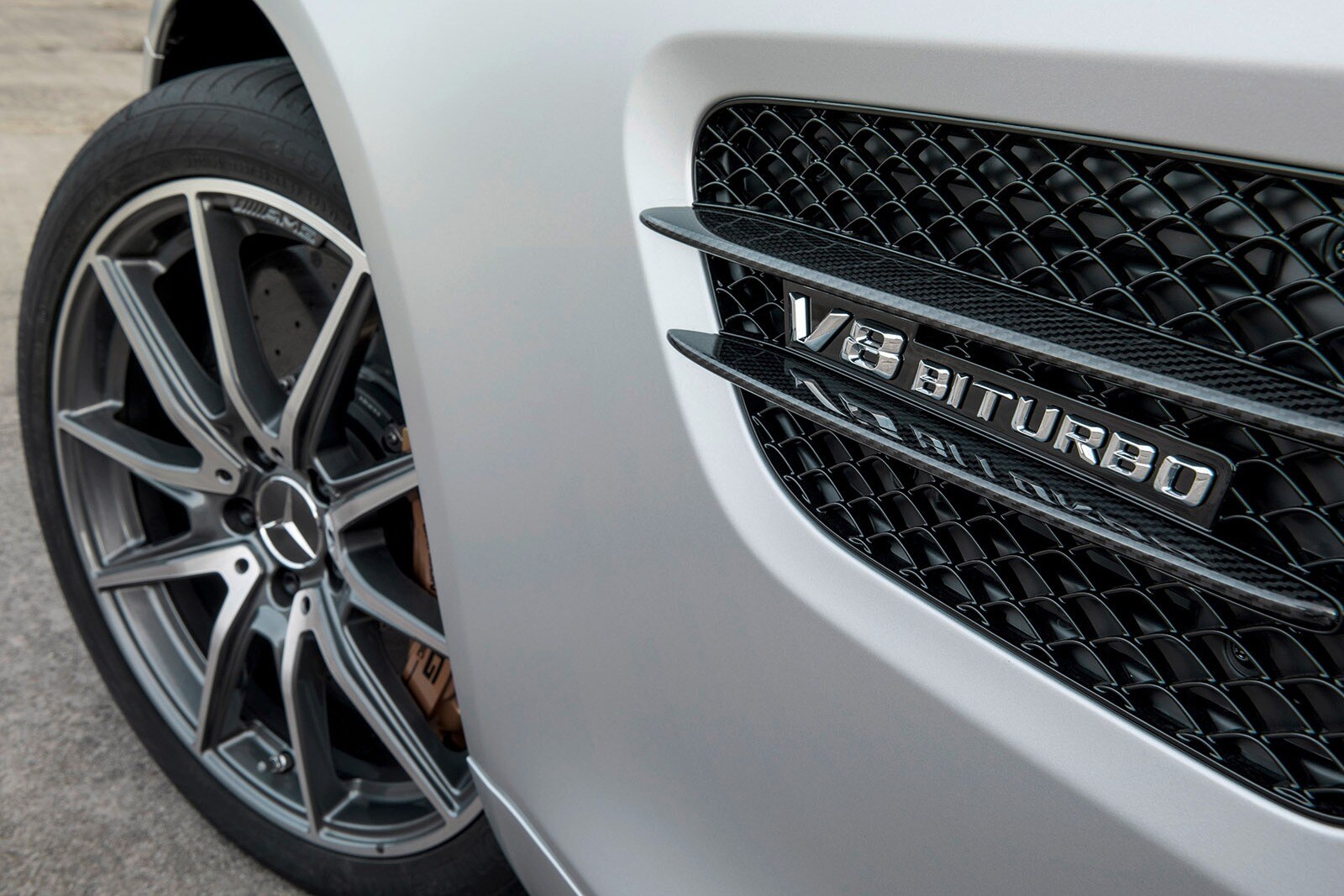 2017 Mercedes-Benz AMG GT exterior FBDG