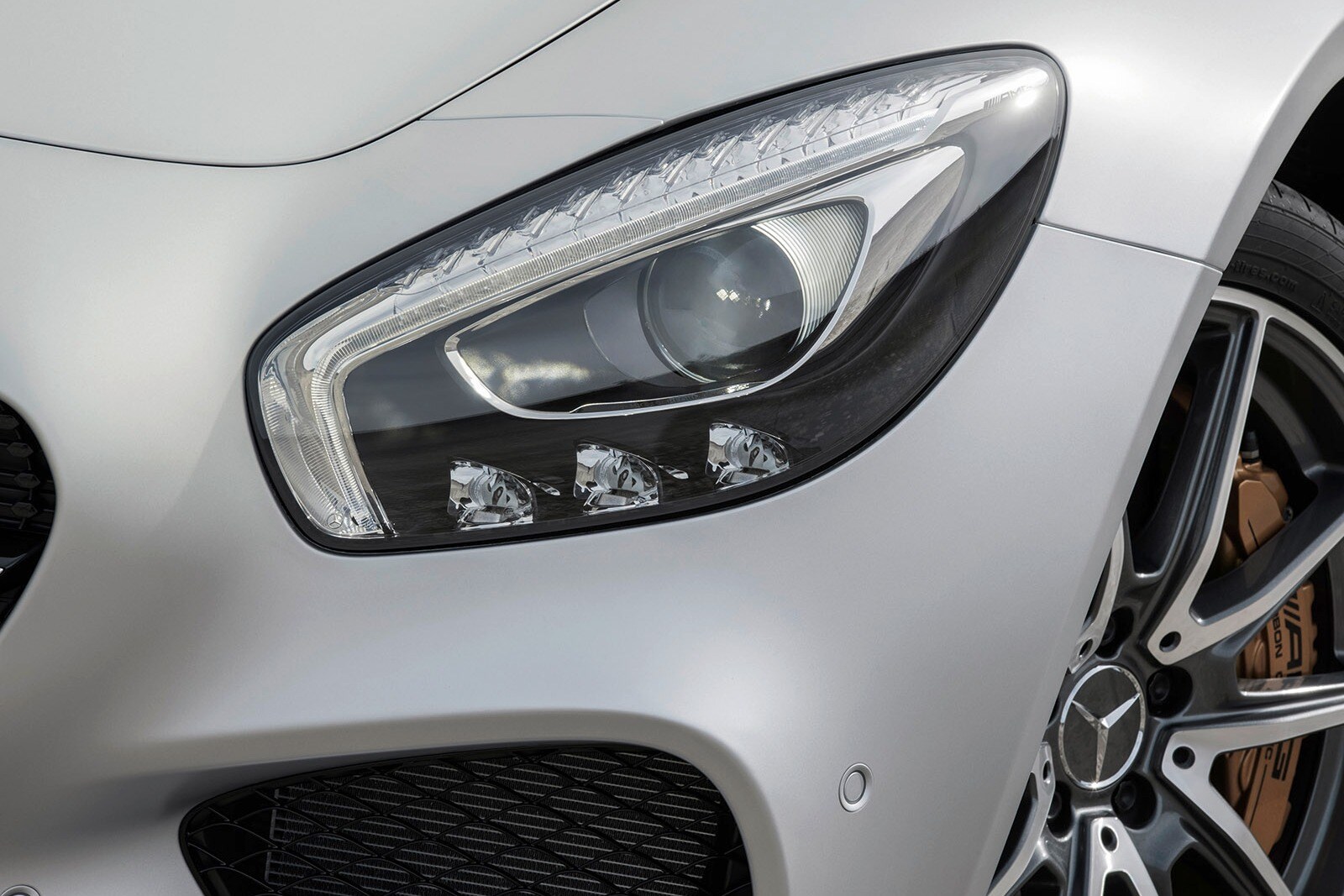 2017 Mercedes-Benz AMG GT exterior EDETAIL