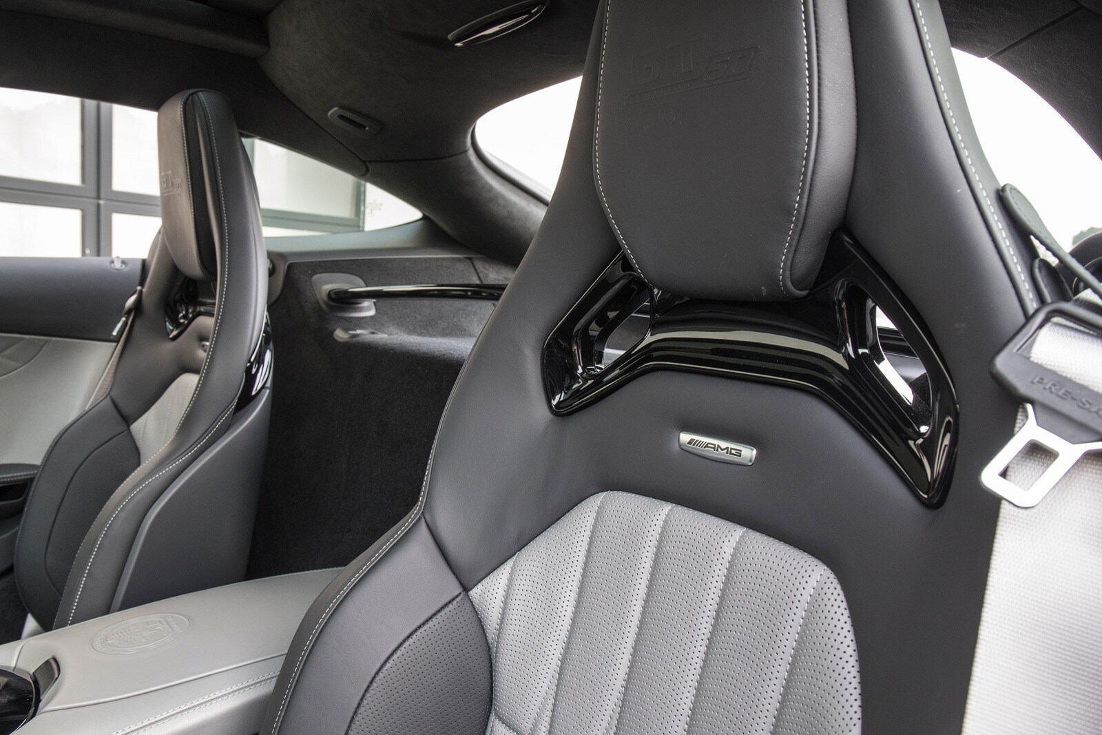2018 Mercedes-Benz AMG GT interior DETAIL