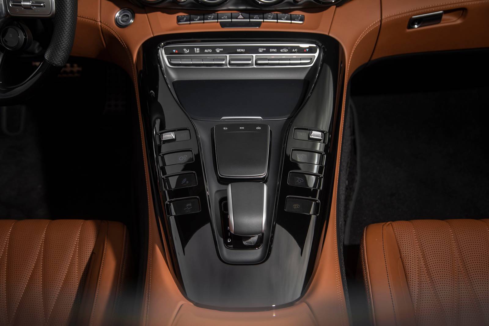 2020 Mercedes-Benz A interior SHF