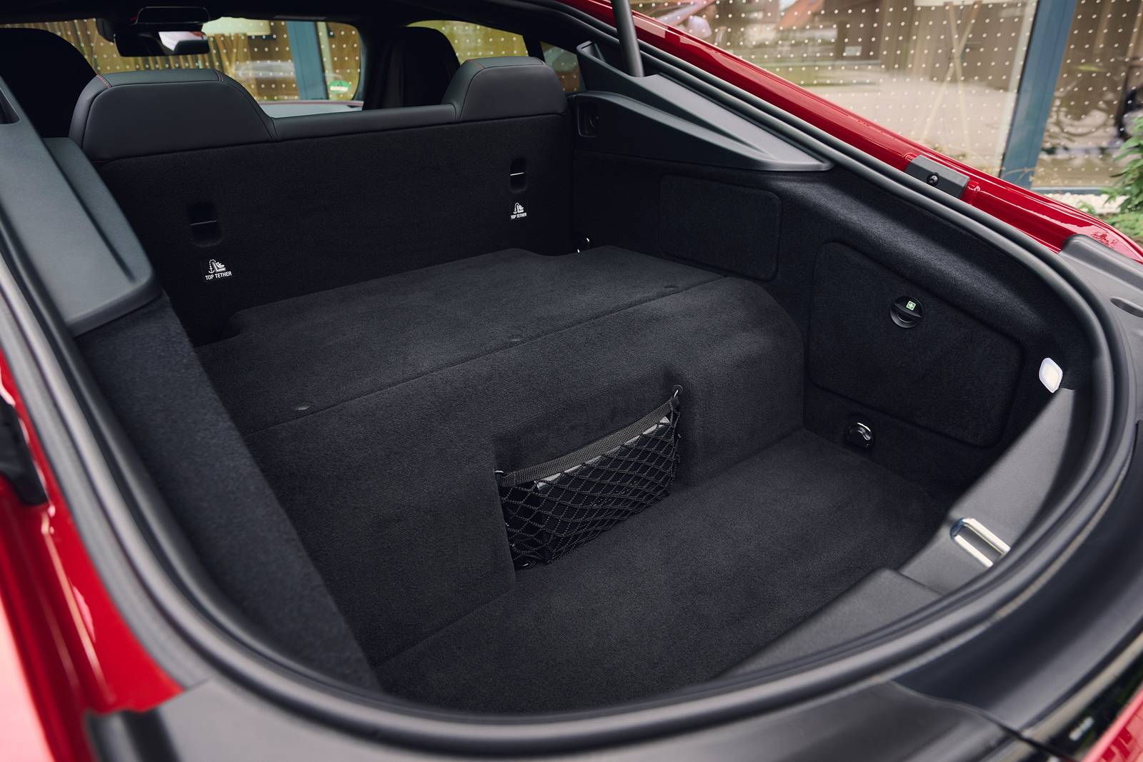 2025 Mercedes-Benz AMG GT interior CARGO