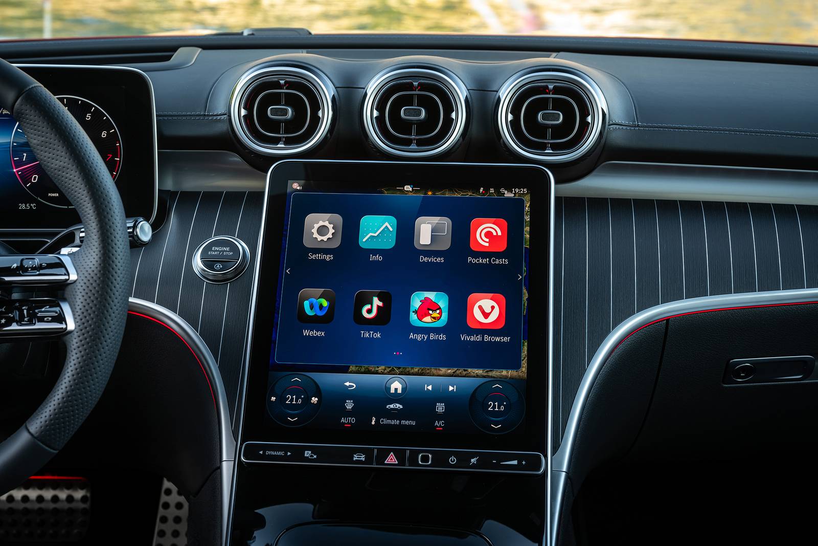 2024 Mercedes-Benz CLE interior CC