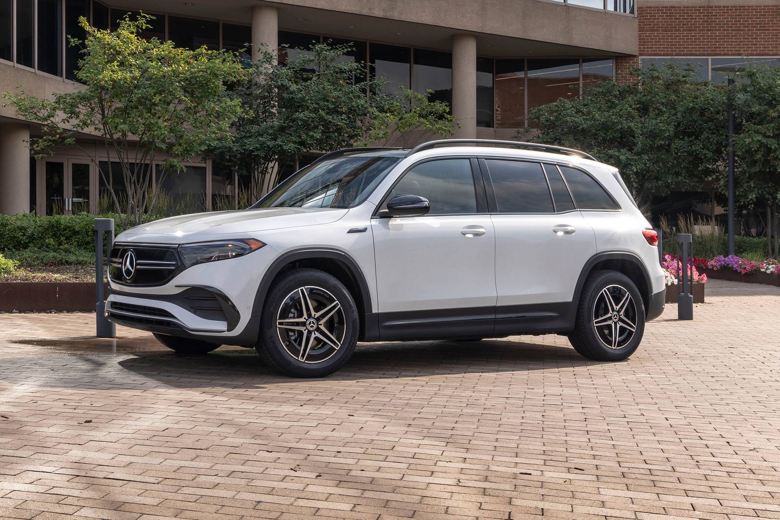 2022 Mercedes-Benz E exterior FQ