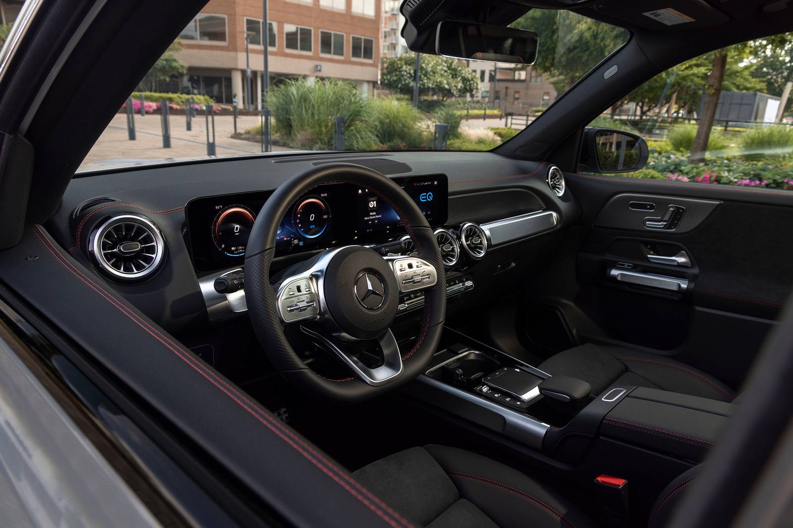 2022 Mercedes-Benz E interior SWD