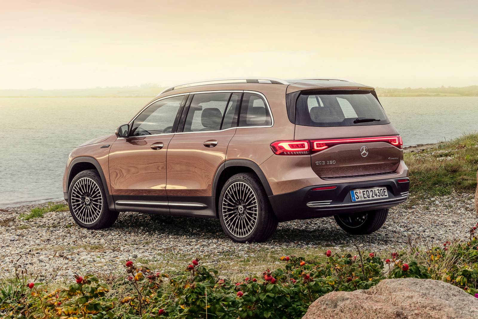 2022 Mercedes-Benz E exterior FQ