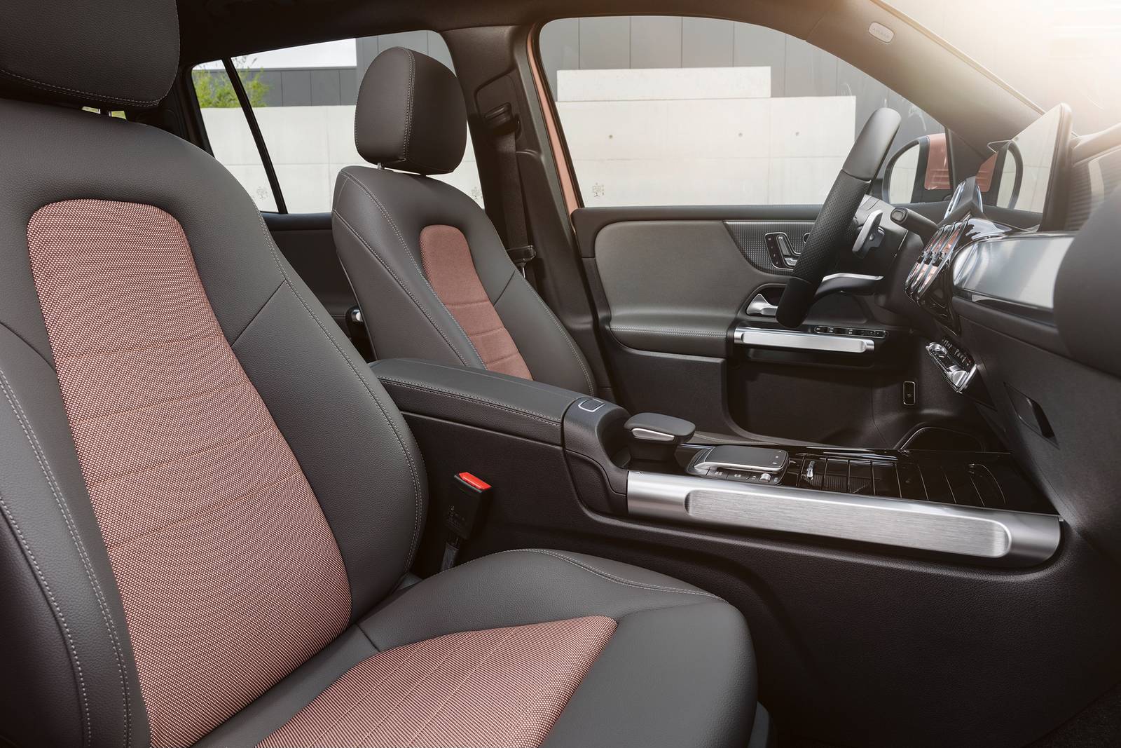 2022 Mercedes-Benz E interior DETAIL