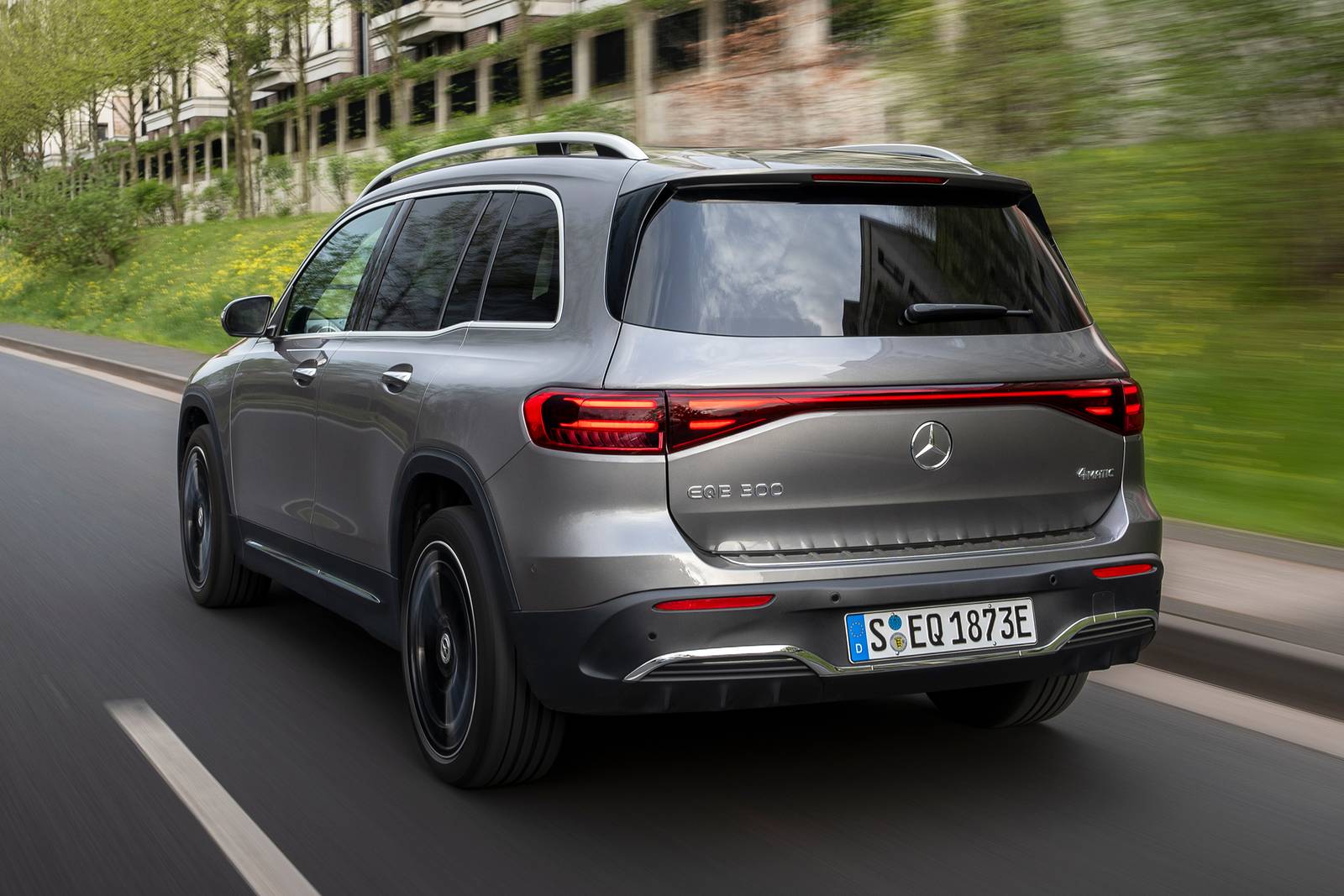 2024 Mercedes-Benz EQB front safety FQ